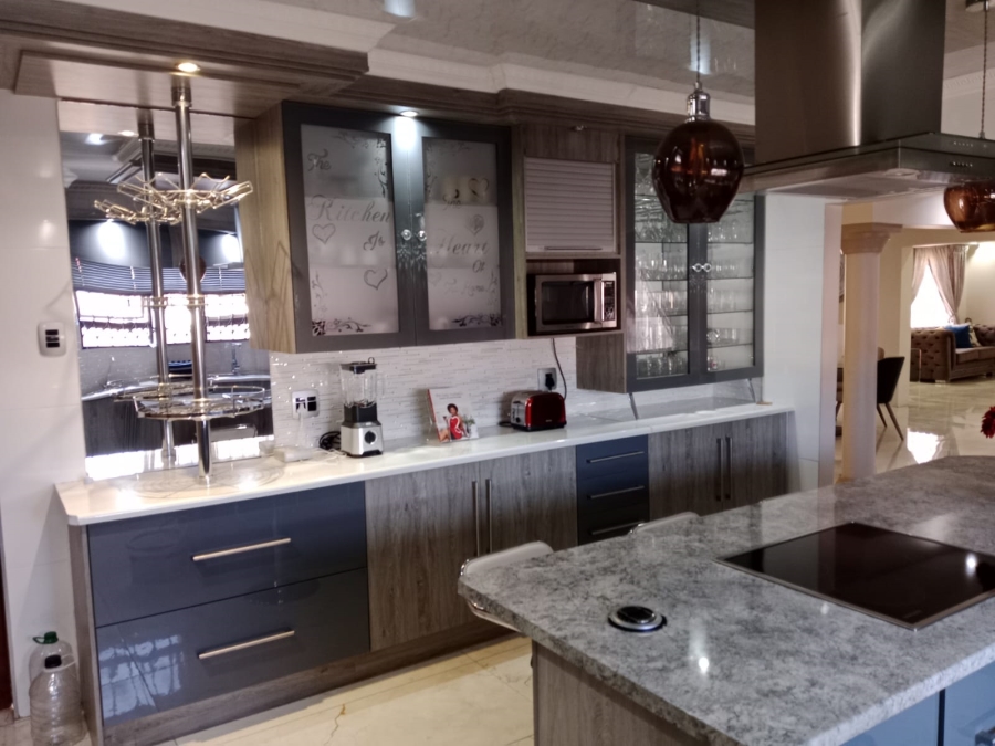 4 Bedroom Property for Sale in Flamingo Park Free State